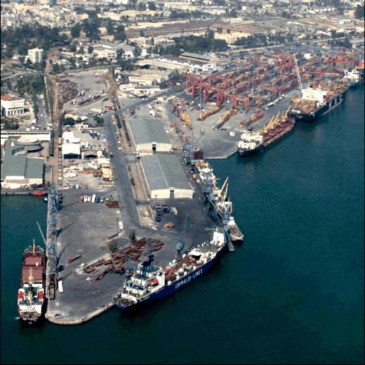 <p><strong>MERSİN LİMANI</strong> <br />Özelleştirme ihalesi 2005 yılında yapılan Mersin Limanı ihalesinde en yüksek teklif PSA-Akfen Grubu tarafından verilmişti. Mersin Limanı’nın 36 yıllık işletme hakkı için 755 milyon dolarlık teklif verilmişti.</p>