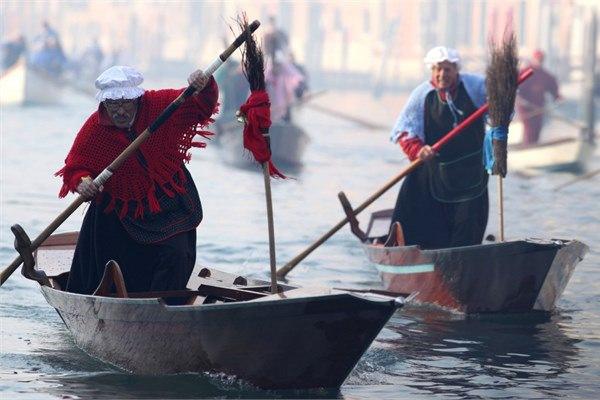 <p>7. İtalya 985,51 dolar</p>