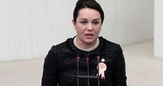 Ağrı Milletvekili: Fatma SALMAN KOTAN 3 çocuk annesi