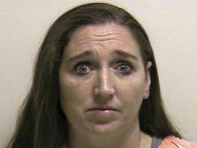 AMERİKA'nın Utah Eyaleti'ndeki Pleasant Grove kasabasında, 39 yaşındaki Megan Huntsman adlı kadının, son 10 yıl içinde doğurduğu 7 bebeğini öldürüp, cesetlerini eski evinin garajında kutular içinde sakladığı ortaya çıktı.