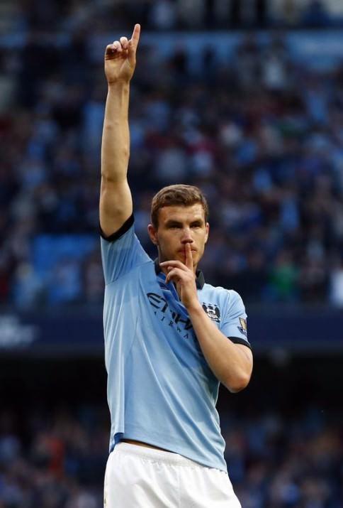<p><strong>Edin Dzeko</strong><br />Wolfsburg'dan Manchester City'ye: <strong>37 Milyon Euro</strong></p>