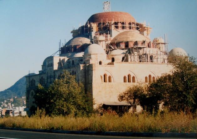 Kendine hayran bıraktıran cami