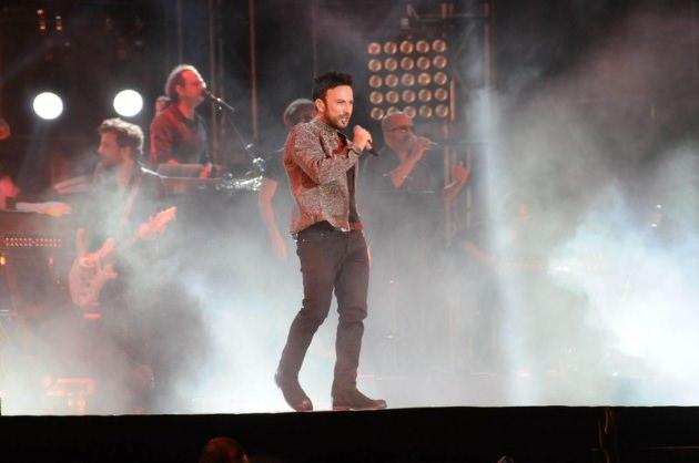 <p>Kıbrıs otellerinin yılbaşı &uuml;cretini az bulan Tarkan'a bir kez daha Bak&uuml; yolu g&ouml;r&uuml;nd&uuml;.</p>