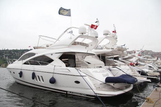 Tekne 3 el değiştirmiş ve satış fiyatı 450 bin Euro.