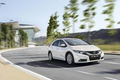 <p>6 bin 572 adetlik toplam satışının 5 bin 4 adedi yerli araçlardan oluşan Honda da beşinci sırada yer aldı.</p>