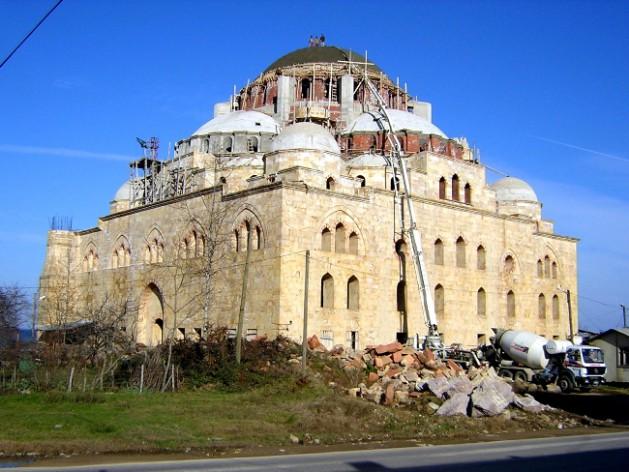 Kendine hayran bıraktıran cami