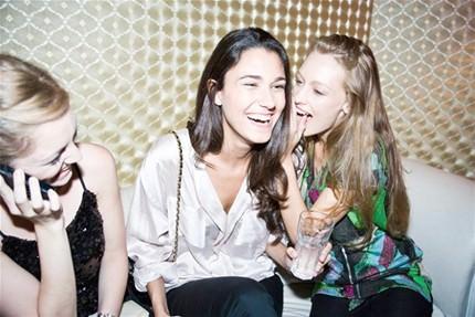 Arkadaşlarınızı eve &ccedil;ağırmayın