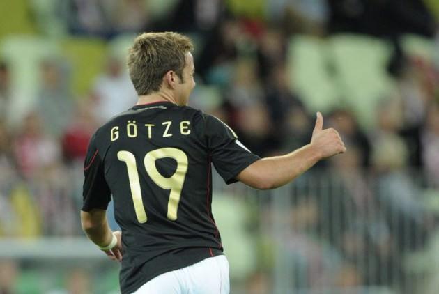 <p><strong>Mario Götze</strong><br />Borussia Dortmund'dan Bayern Münih'e: <strong>37 Milyon Euro</strong></p>