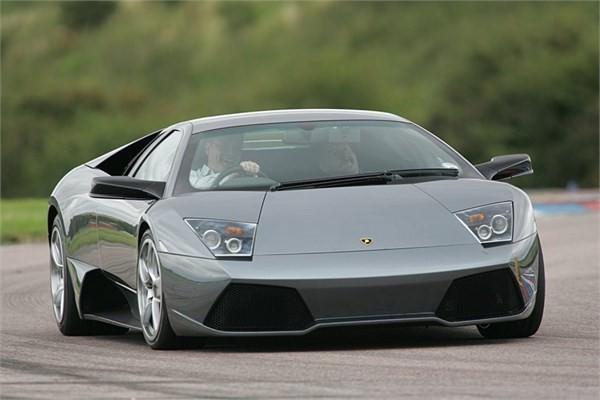 <p>35. Murcielago's / Lamborghini</p>