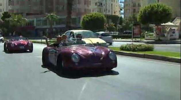 Antalya yollarında ilk elektirikli spor otomobili tanıtıldı...