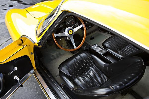 <p><strong>1967 Ferrari 275 GTB/4</strong><br />Tahmini fiyat aralığı 1,25 milyon dolar ile 1,5 milyon dolar</p>