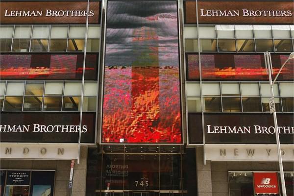 <p><strong>14 Eylül 2008</strong><br />Lehman Brothers bankası ise hiçbir alıcı bulamadığından istifa ettiğini açıkladı.</p>