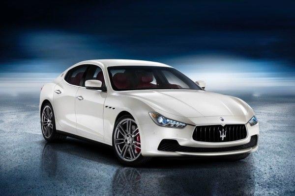 <p><strong>2014 Maserati Ghibli</strong></p>
