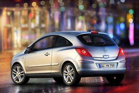 Opel, eylül ayında düzenlediği kampanya ile Corsa modelinde 8 bin 500 TL'ye varan indirimler sunuyor. Opel Corsa'nın kampanya dahilindeki başlangıç fiyatı 29 bin TL.