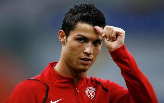 <p>Christiano Ronaldo</p>