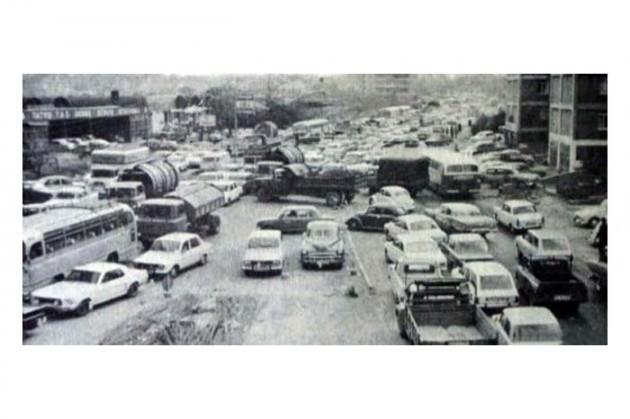 <p>Eski yıllarda Mecidiyeköy bu fotoğrafta şimdikinden çok da farklı görünmüyor...</p>