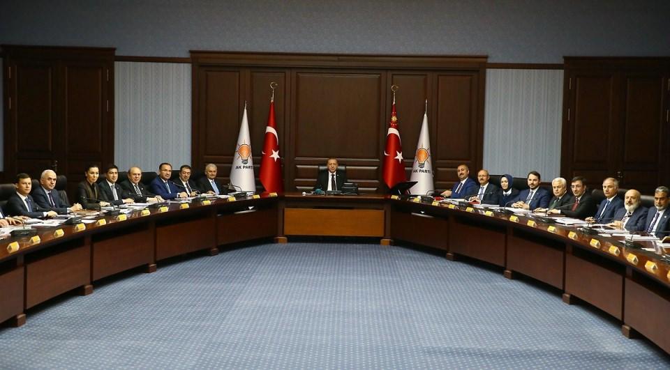 <p>AK Parti Merkez Karar ve Yönetim Kurulu (MKYK), Cumhurbaşkanı ve AK Parti Genel Başkanı Recep Tayyip Erdoğan’ın başkanlığında, AK Parti Genel Merkezi'nde toplandı.</p>

<p> </p>

<p>- 29 May 2017</p>
