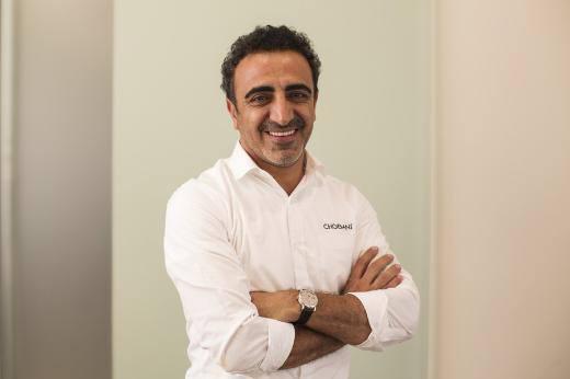 <p><strong>Hamdi Ulukaya</strong> <br />1.1 milyar dolar</p>