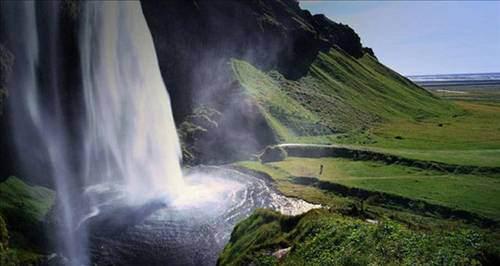 Seljalandsfoss şelalesi, İzlanda