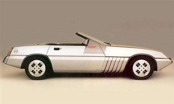Vauxhall Equus - 1978 yılında Vauxhall'ın tasarım bölümü Wayne Cherry tarafından çalıştırılıyordu. Cherry bu model için üzerinde en ödün vermeden çalıştığım tasarım dedi. Panter Lima'nın şasisi baz alınmıştı. Equis'in Panther ve Reliant'ın üretiminden sonrası için alt sözleşmesi yapılmıştı. Model ilk zorlukta iptal olduğuna göre gerçekten de çok ödünsüzdü.