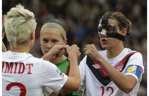 Christine Sinclair  Spor: Futbol  Yıl: 2011 