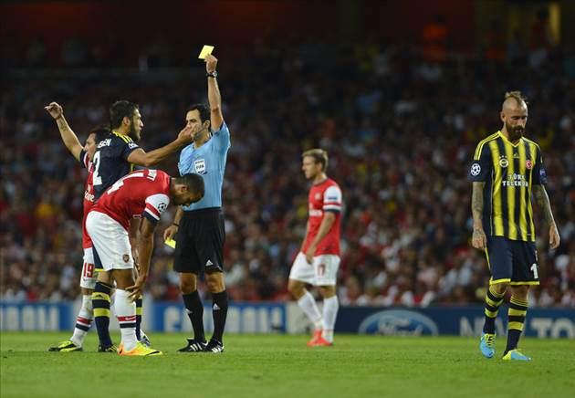 <p>Ramsey'e gol attırıyorsun. Birçok insana ölüm korkusu yaşatıyorsun. Buna hakkin var mı ha var mı F.Bahçe?</p>
