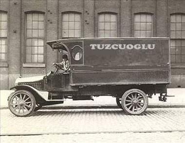 <p>Tuzcuoğlu Nakliyat Kurucusu: Fehmi, Mustafa Tuzcuoğlu Kuruluş: 1893</p>