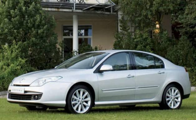 <p>24- RENAULT LAGUNA 1.5 DCI Renault Laguna’nın 1.5 lt ve 100 HP’lik motoru ortalama 5.3 lt100 km tüketir.Donanım ve versiyon çeşitliği Laguna’da arttırılmış.</p>