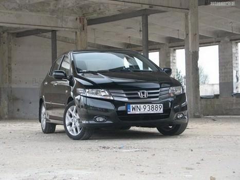 Honda City 1.4 CVT 100 Km'de 6.3lt yakıt tüketiyor. 