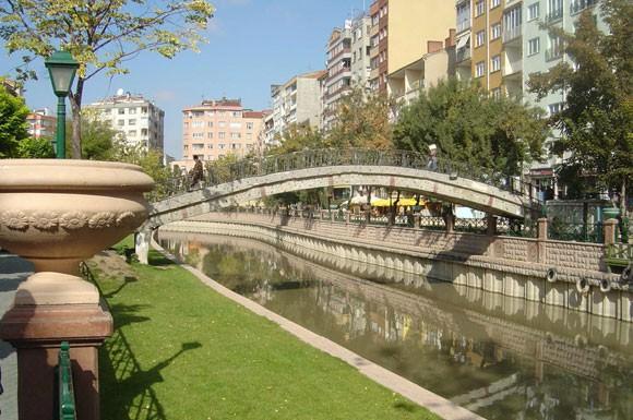 <p>Çevre ve Şehircilik Bakanlığına 200 memur,</p>