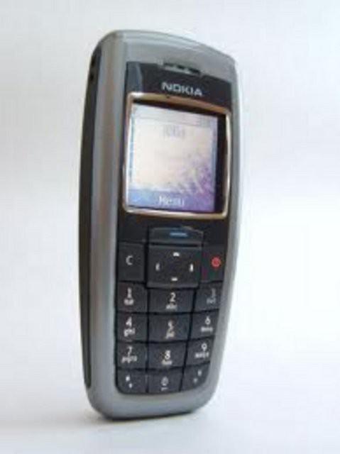 <p>2004-Nokia 2600</p>