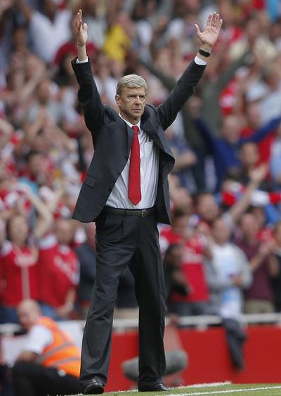 <p><strong>ARSENE WENGER</strong><br />
''Taraftarımızdan tek isteğim, Türk Bayrağı'na karşı saygılı olsunlar yeter, çünkü Türkler bayrakları için canını verirler. "</p>
