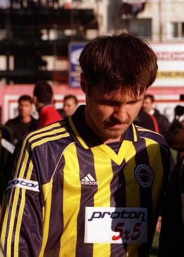 14 Aralık 1999'da Türkiye Kupası'nda Fenerbahçe ikinci ligi takımı Pendikspor'a Pendik'te 2-1 yenilerek elendi...