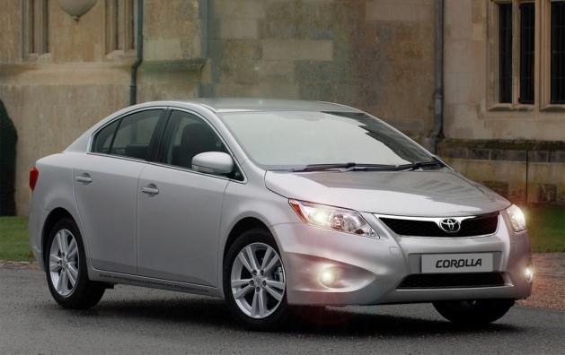 <p><strong>Toyota Auris 7 bin 500 lira indirimli</strong><br />Toyota’nın Mart kampanyasında 2013 model yılı fiyat avantajları uygulanıyor. Toyota kampanyasında Türkiye’nin en çok satan modelleri arasında yer alan 2013 model Corolla 2014 model yılına oranla 5 bin 500 TL’ye varan indirimle satılıyor.</p>