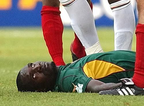 <p><strong>Vivien Foe</strong><br />Yaşı: 28 <br />Ülkesi: Kamerun <br />Kulübü: Kamerun Milli Takımı <br />Yıl: 2003</p>