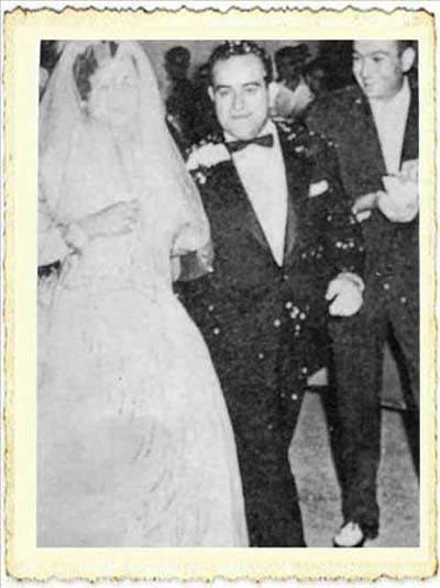 <p>Sakıp Sabancı ile Türkan Civelek</p>