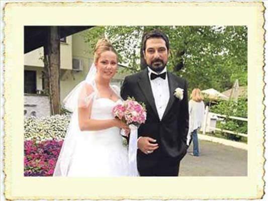 <p>Bülent İnal ile Melis Tüysüz</p>