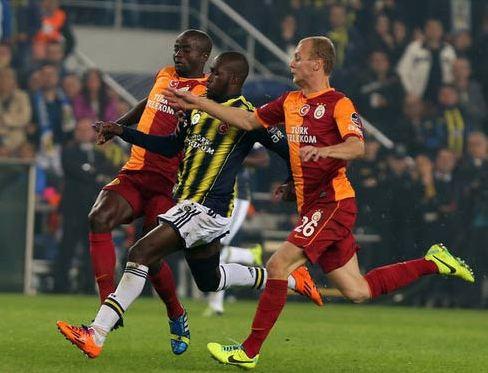 <p>Spor Toto Süper Lig'de 28. haftadaki Galatasaray-Fenerbahçe derbisinin gününün 6 Nisan Pazar olarak açıklanmasının ardından Sarı-Lacivertli taraftarlar, sosyal medya aracılığıyla 6 Kasım 2002'deki 6-0'lık galibiyete gönderme yaptılar. İşte o yorumlar...</p>