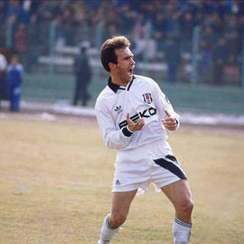 Feyyaz Uçar   Oynadığı takımlar: Fenerbahçe-Beşiktaş 