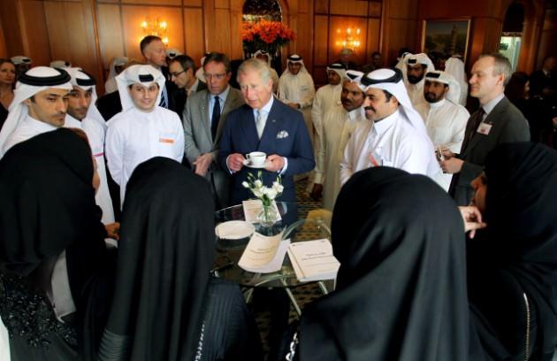 İngiltere tahtının ilk sıradaki varisi Prens Charles, Ortadoğu turu kapsamında Katar&rsquo;a gitti.