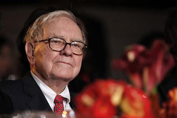 <p><strong>2. Warren Buffett</strong><br />Yatırım gurusu Warren Buffett'ın toplam varlığı 58,5 milyar dolar.</p>