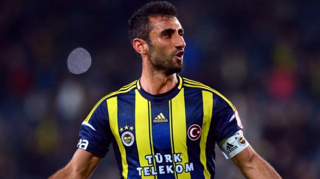 <p><strong>Selçuk Şahin</strong><br />Uzun zamandir hic bu kadar üzgün uyanmamistim. Selcuk abiyi kaybettigimizi okuyunca gözlerime inanamadim mekanin cennet olsun abi..</p>