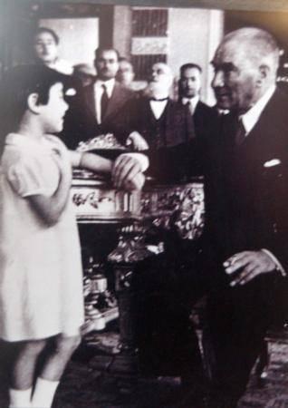 <p>Atatürk'ün kızı Ülkü Adatepe</p>