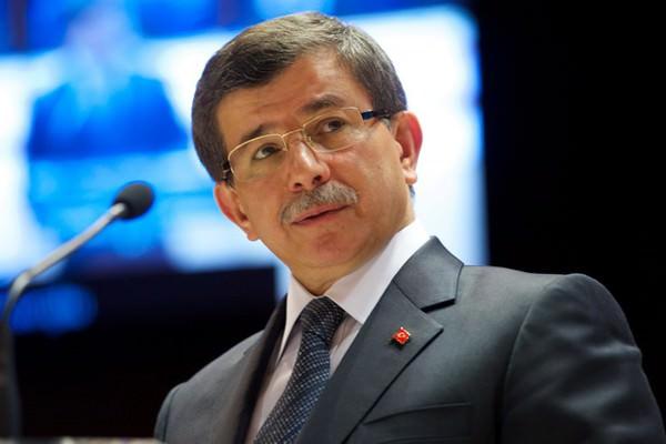 <p>Dışişleri Bakanı Ahmet Davutoğlu - Beşiktaş</p>