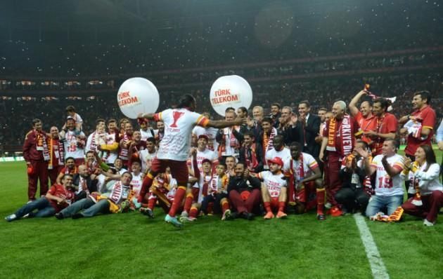 TUBANTIA (HOLLANDA) *GALATASARAY TÜRKİYE LİGİ ŞAMPİYONLUĞUNU KAZANDI