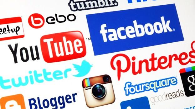 <p>Geçmişi aslında çok da uzak olmayan sosyal medya, artık hayatımızın en önemli parçalarından biri haline geldi. Sosyal medyanın bu denli önem kazanması ile bu alana yönelik araştırmalar da arttı.</p>