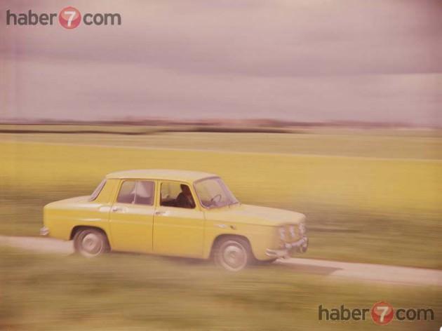 <p>1970 Renault 8 S</p>