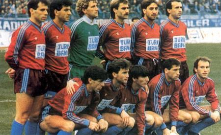 <p>Orhan'lı, Lemili ve Belçikalı Jean-Marie Pfaff'lı Trabzonspor kadrosu... </p>