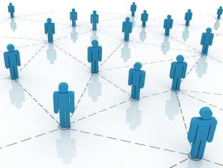 <p>Forbes, çeşitli davranış bilimleri kaynaklarından derlediği listede, çalışanların kariyerini olumsuz etkileyebilecek kötü alışkanlıkları sıraları. İşyerine başınızı derde sokabilecek 14 kötü alışkanlık şöyle:</p>