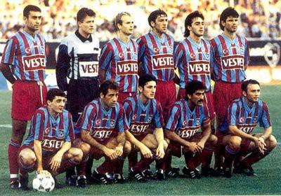 <p>Bir tarafta Şota, Fatih Tekke, Abdullah bir tarafta Ünal Karaman, Hami, Tolunay Kafkas... Ve karşınızda Trabzonspor... </p>